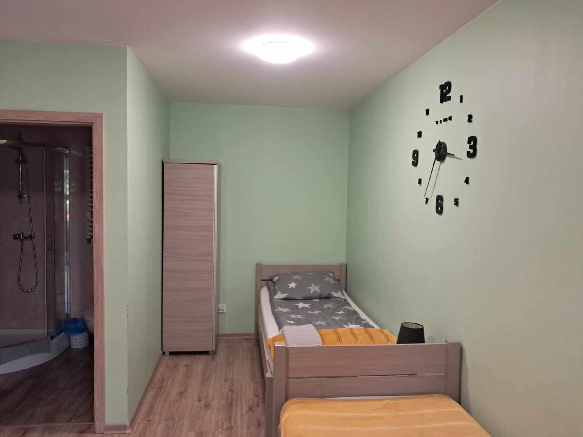 Noclegi Julia Pokoje 1-3 Parter Sniadanie Kontynentalne Kielce Buitenkant foto